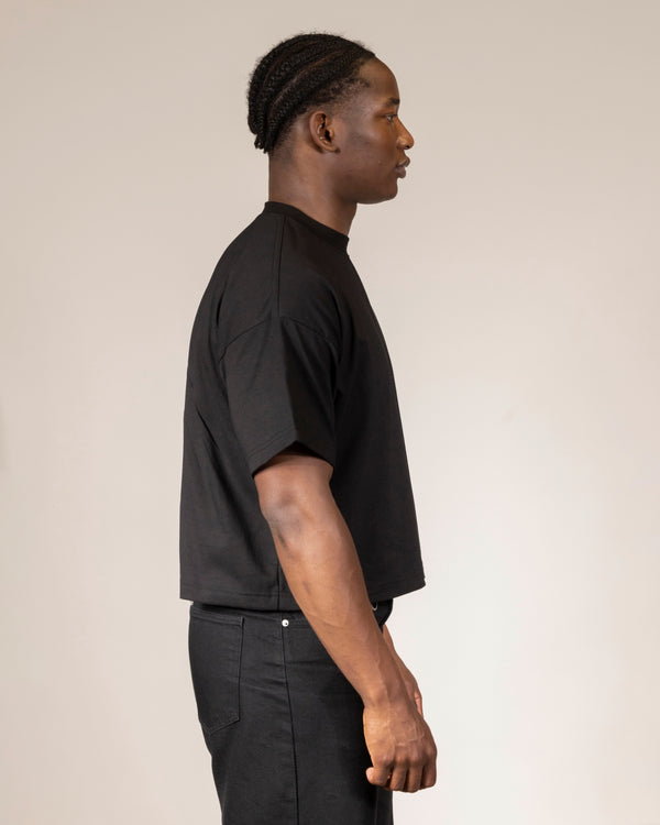 CROPPED FIT BLACK