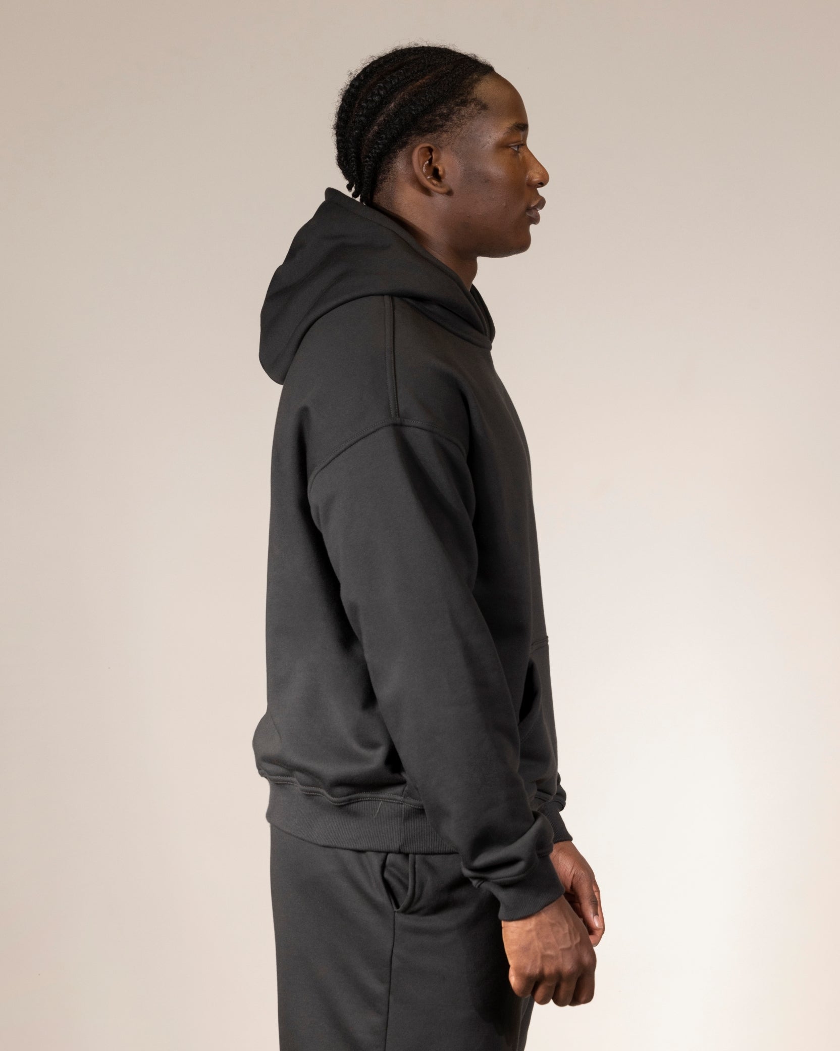 SWEAT HOOD SOFT BLACK