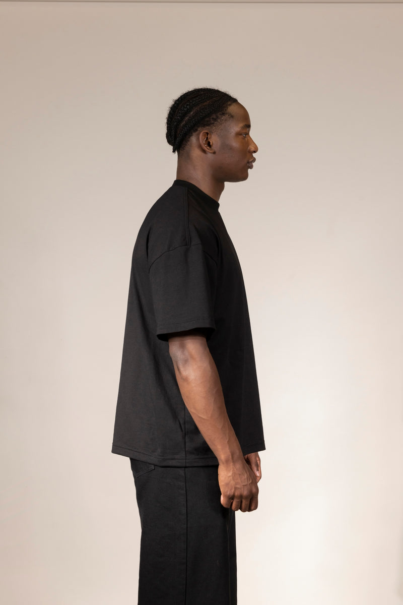 OVERSIZED FIT BLACK