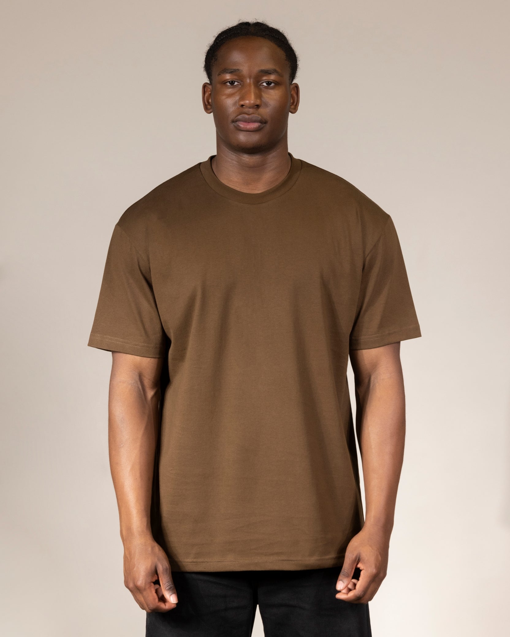REGULAR FIT BROWN