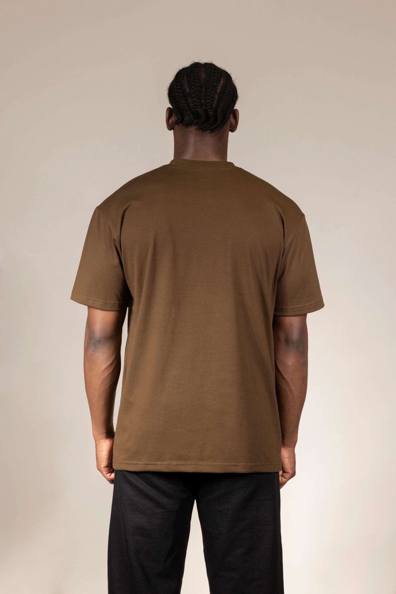 REGULAR FIT BROWN