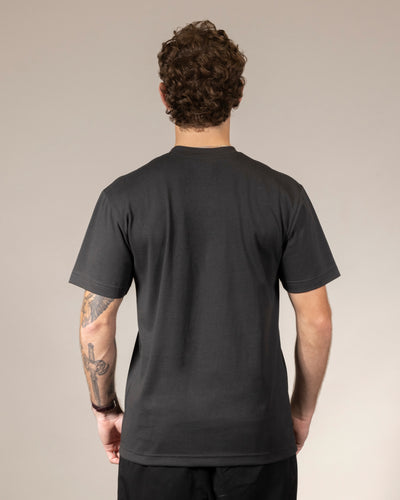 REGULAR FIT WASHED BLACK